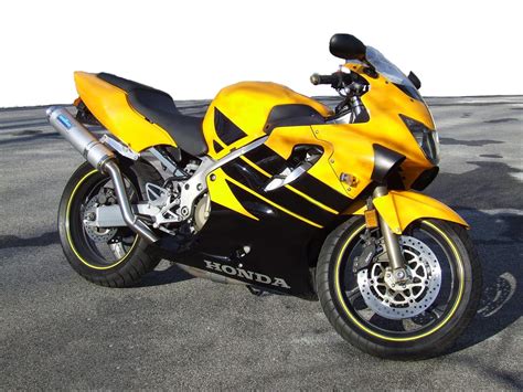 cbr 600 f4i hp
